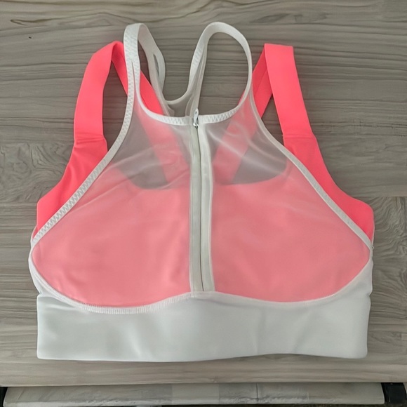 New Lululemon Zipper Mesh Layered Sports Bra - Picture 2 of 5